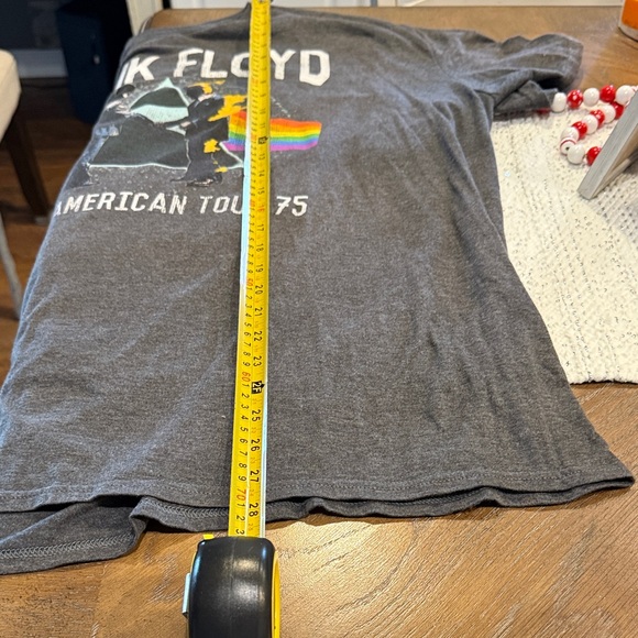 Pink Floyd Charcoal Tee with Rainbow Graphic - Picture 7 of 8